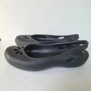 Crocs Taylor Slingback Women’s Black Slip On Ballet Flats Waterproof Size 7